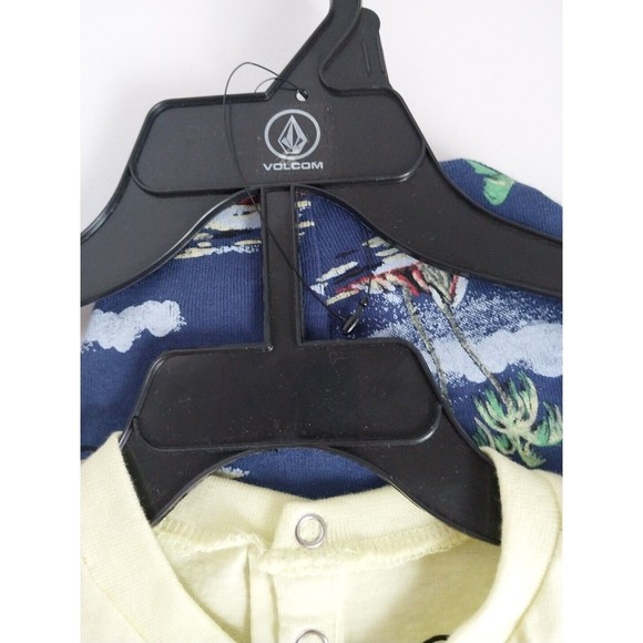 Volcom Boys 2 Piece Set 12 Months Baby Tropical Romper And Beanie NWT And Hanger - Picture 8 of 8